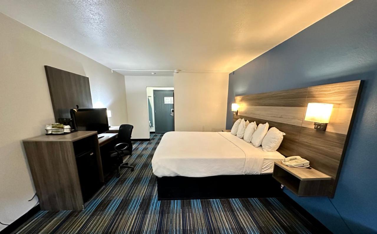 Baymont By Wyndham Kansas City Ku Medical Center Dış mekan fotoğraf