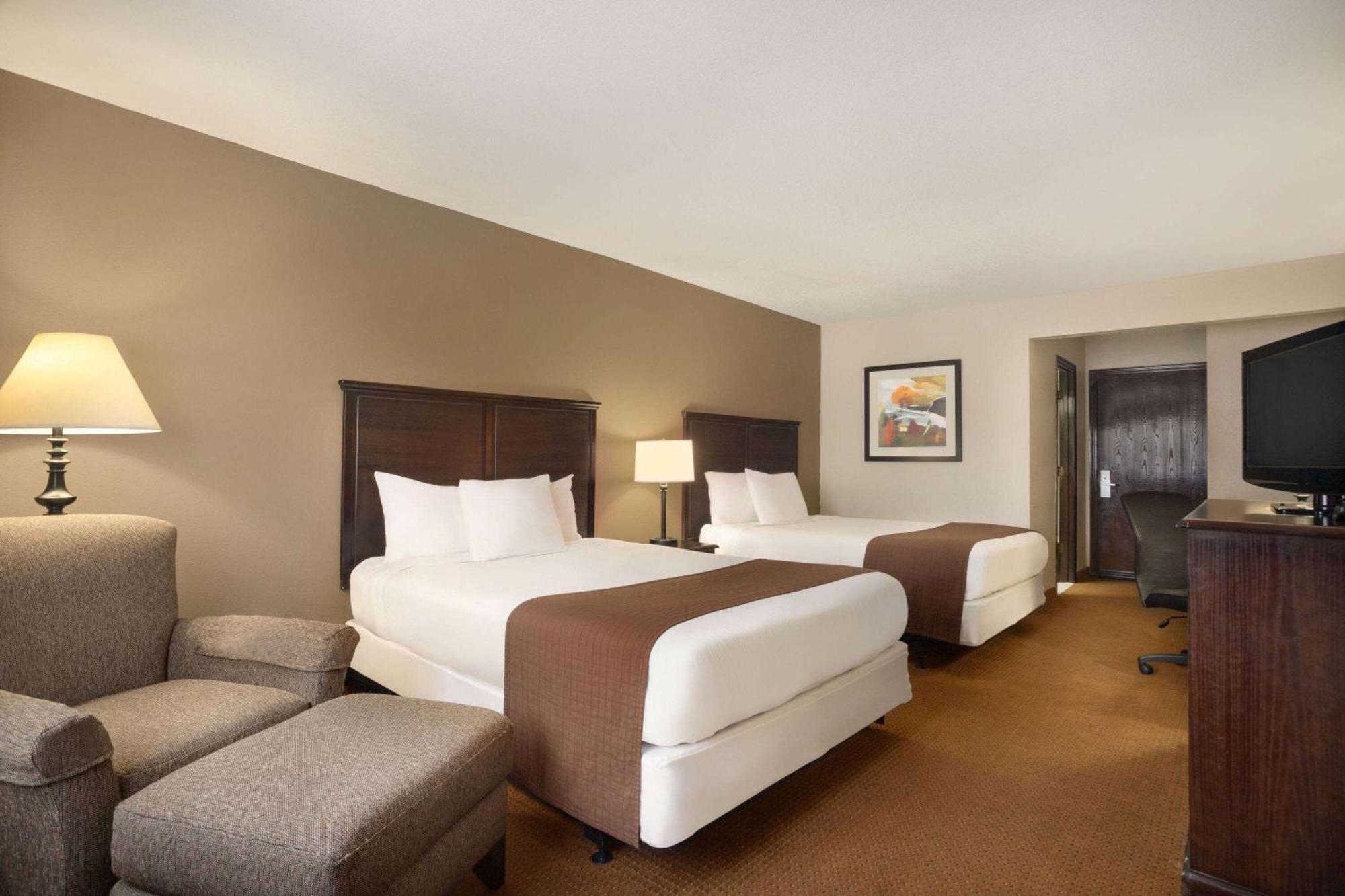 Baymont By Wyndham Kansas City Ku Medical Center Dış mekan fotoğraf
